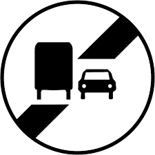 Panneau B34a - Interdiction de dépasser pour les camions